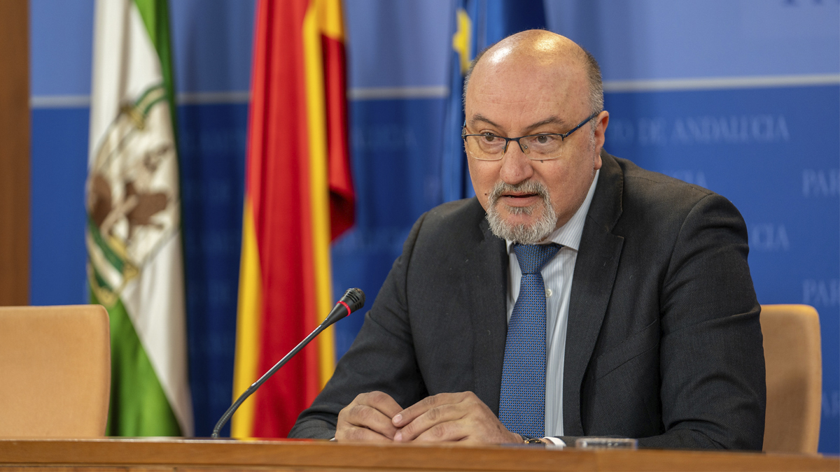 VOX pide a Moreno Bonilla que aproveche el Pleno de Presupuestos y “camine hacia la luz” para “salir del circulo vicioso socialista” y cumplir “políticas reformistas prometidas”
