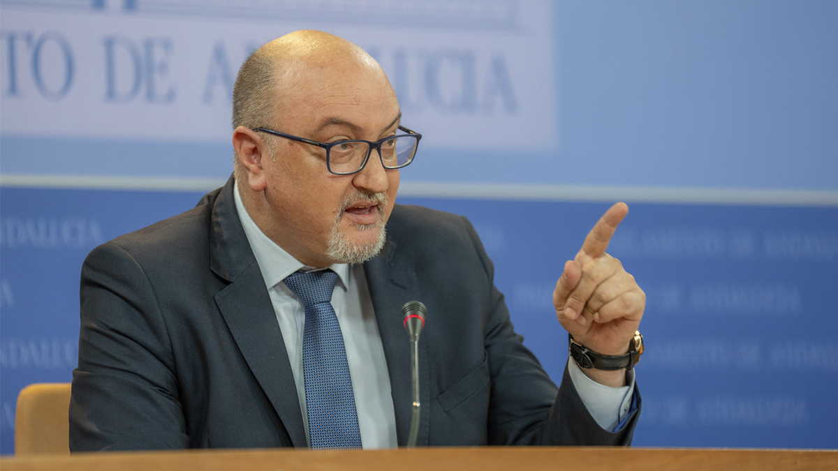 VOX afea a Moreno Bonilla reclamar al Estado las competencias ferroviarias “cuando no garantiza un buen servicio de metro” tras la caída del sistema en Granada