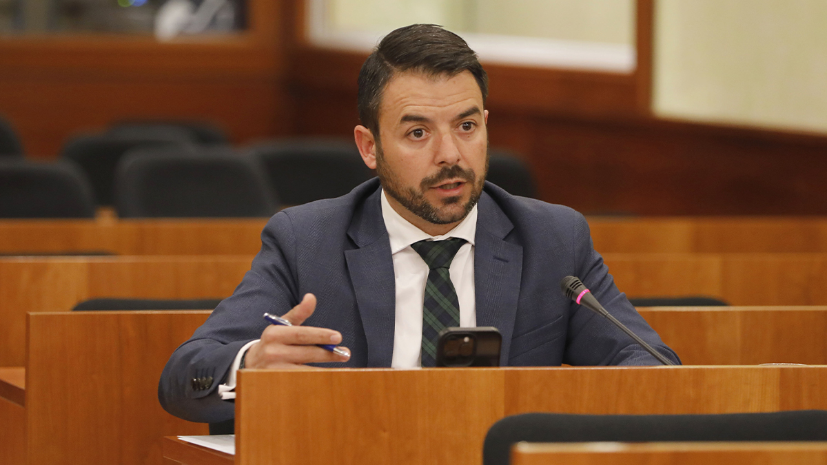Iván Sánchez exige la reparación urgente del CEIP San Antonio Portaceli