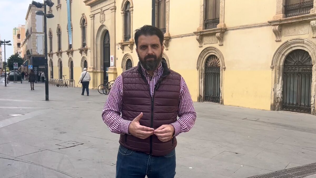 VOX acusa al PP de Almería de alinearse con la izquierda para imponer la Ley de Memoria Histórica