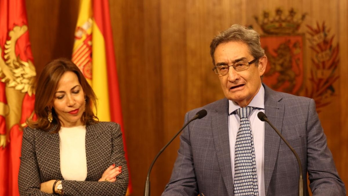 El Ayuntamiento carece de legitimidad para exigir a los ciudadanos el cumplimiento de unas normas que la propia Institución incumple reiteradamente