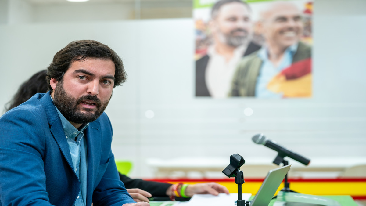 VOX planta cara a la subida del agua y exige la bajada de tarifas por el fin de los sobrecostes debido a la falta de precipitaciones