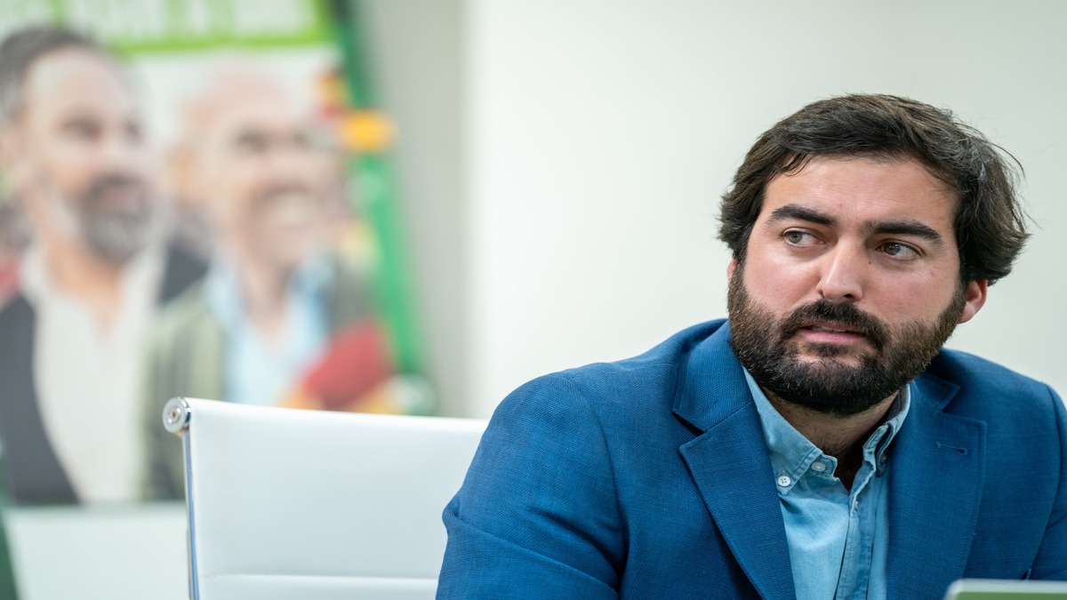 Javier Navarro denuncia la “creciente inseguridad que sufre la provincia de Sevilla, con el consiguiente aumento de la delincuencia y la violencia”
