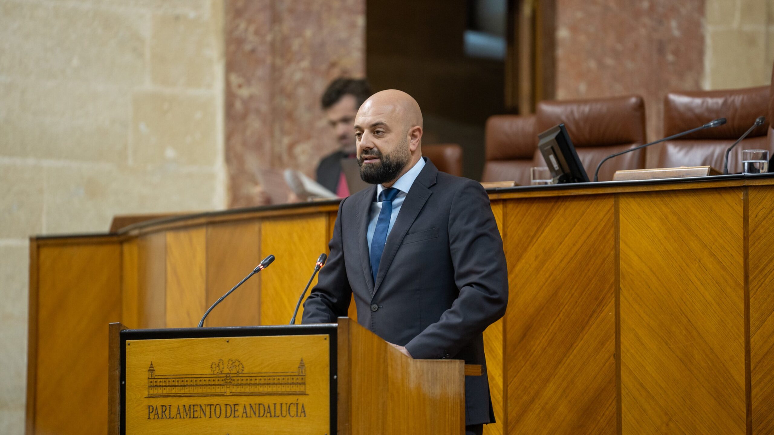 VOX propone ampliar la oferta educativa en Almería a través de la creación de más FP dual en Transporte y Logística