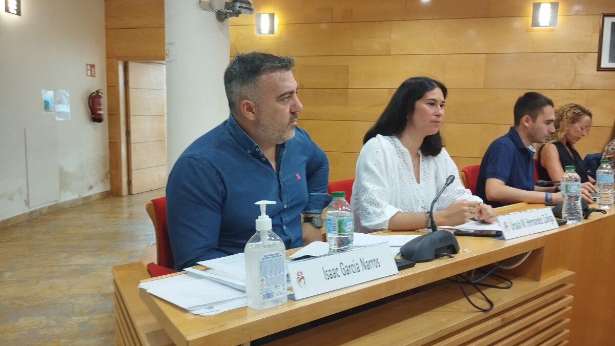 VOX exige formación continua para los empleados municipales de Coslada y la izquierda responde con talleres ideológicos