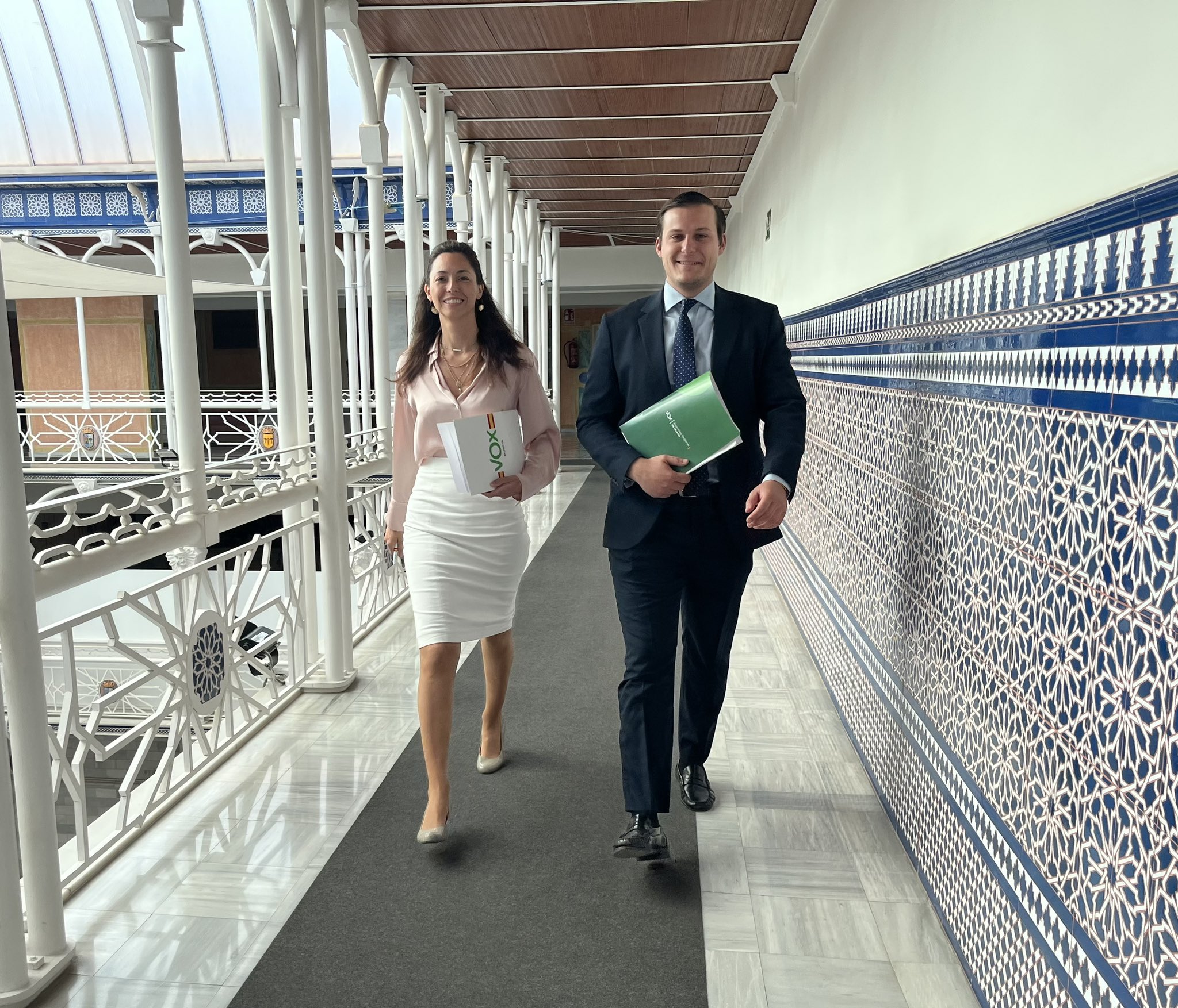 VOX logra el respaldo unánime de la Asamblea Regional para integrar a la Región en la Red de Turismo de Cine