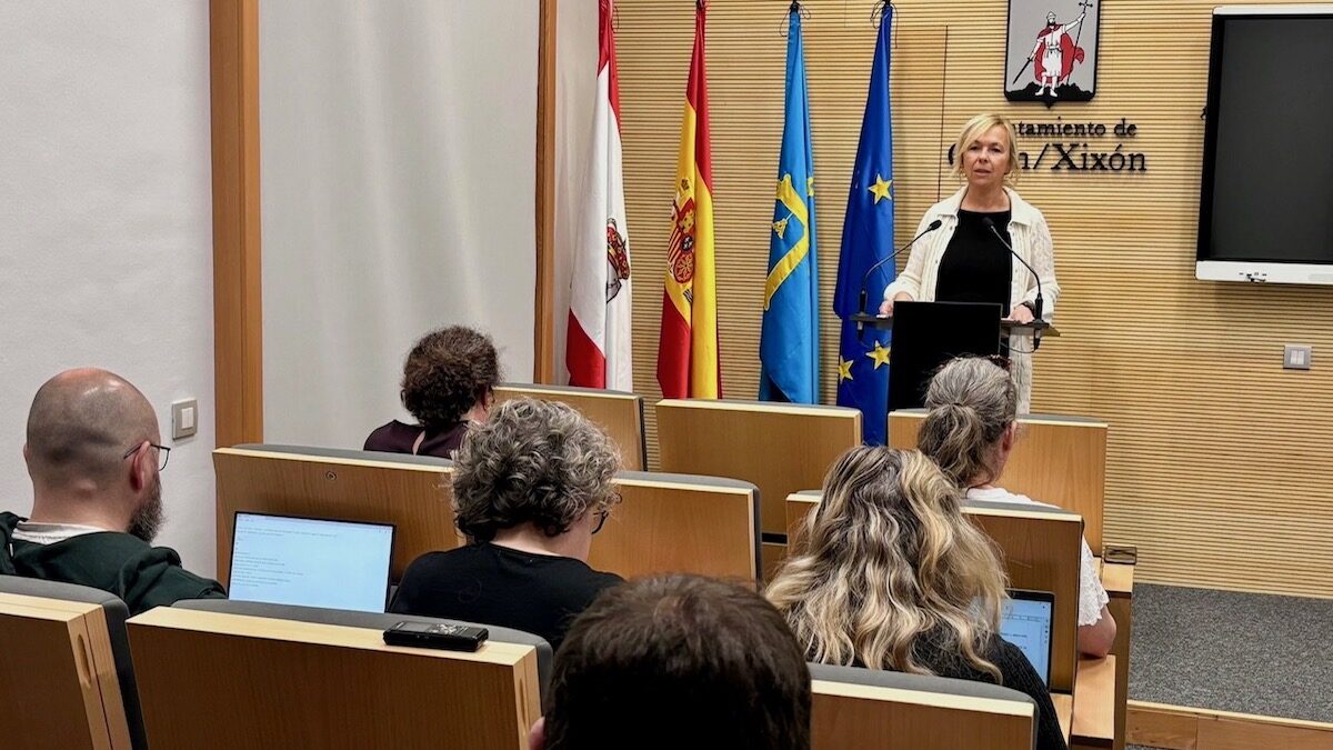 Sara Á. Rouco: “Gijón debe dejar de rendir tributo a quien representa una de las etapas más oscuras y sangrientas de nuestra historia reciente” 