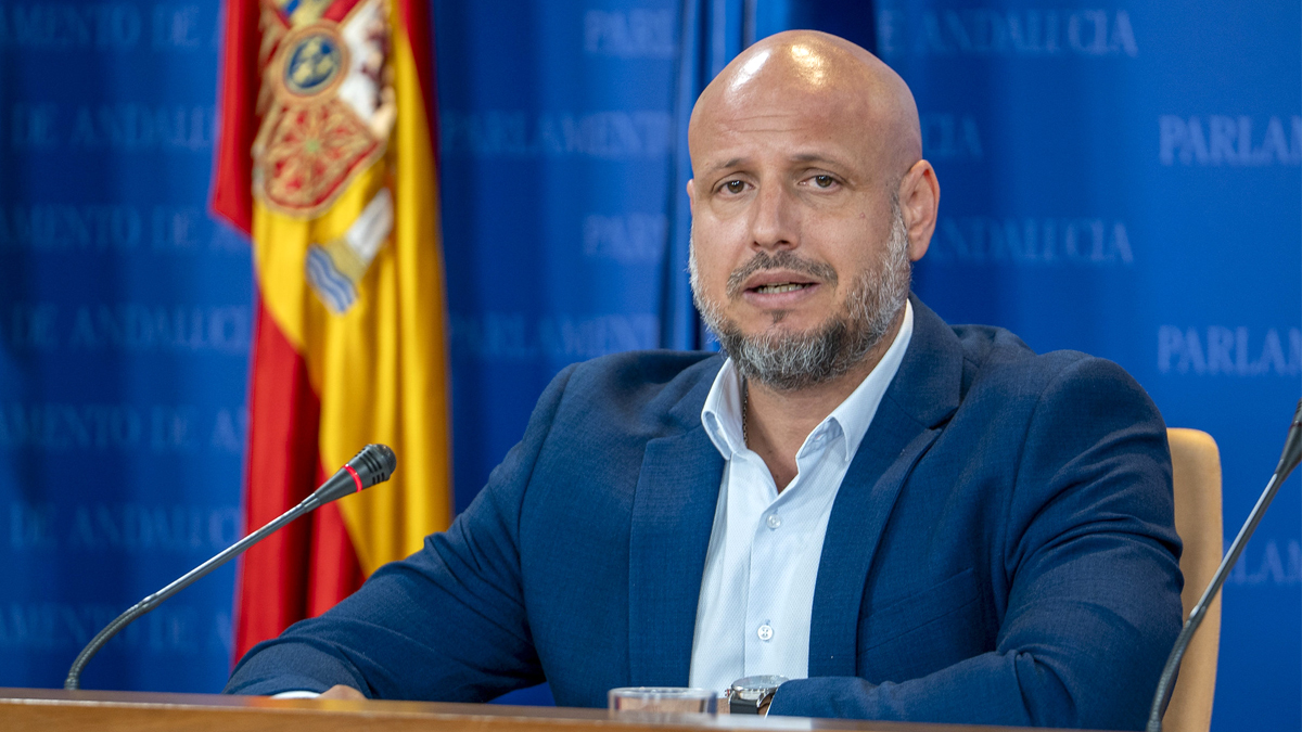 VOX advierte de que el bipartidismo "aprobará" el recorte de la PAC: "Aparentan estar en contra"