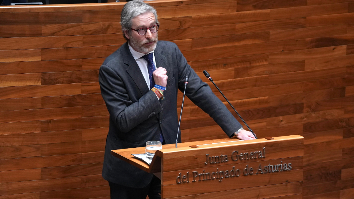 Javier Jové: El "ciudadano Barbón" quiere solucionar los problemas de Oriente Medio pero es "incapaz de solucionar los problemas de Asturias"