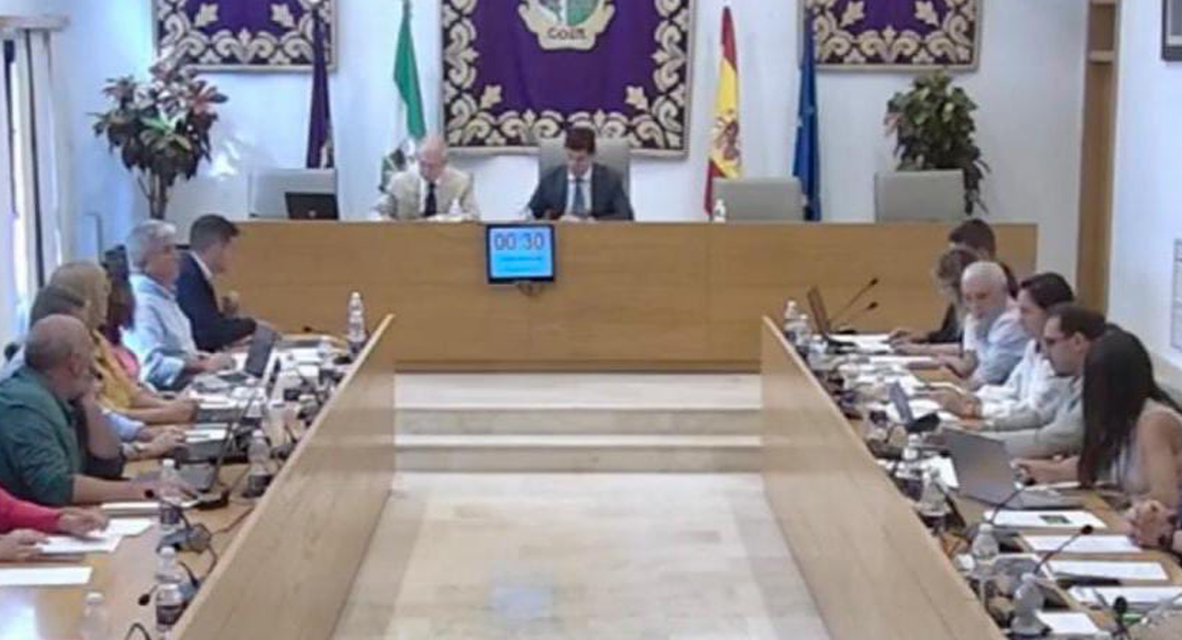 VOX logra que el Ayuntamiento de Coín reponga el mástil del Mirador de España como gesto de unidad y respeto institucional