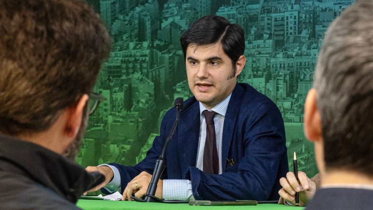 VOX destapa que el Ayuntamiento camufla como "residencia de estudiantes" un inmueble para alojar secretamente inmigrantes con fondos públicos.