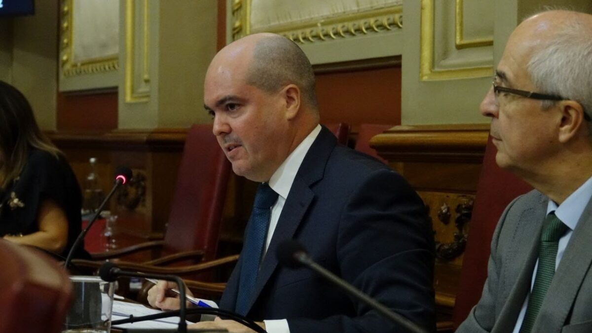 VOX propone al Pleno implantar la prioridad nacional en Santa Cruz de Tenerife
