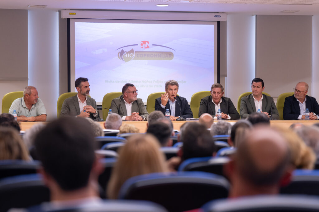 Feijóo visita Coprohnijar, Almería 29.04.26