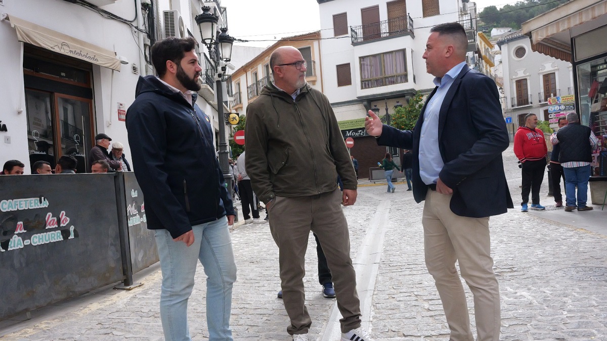 VOX Granada alerta de la brutal escalada de la inseguridad en la provincia por la inmigración ilegal tras el ataque con un hacha en Montefrío a tres vecinos