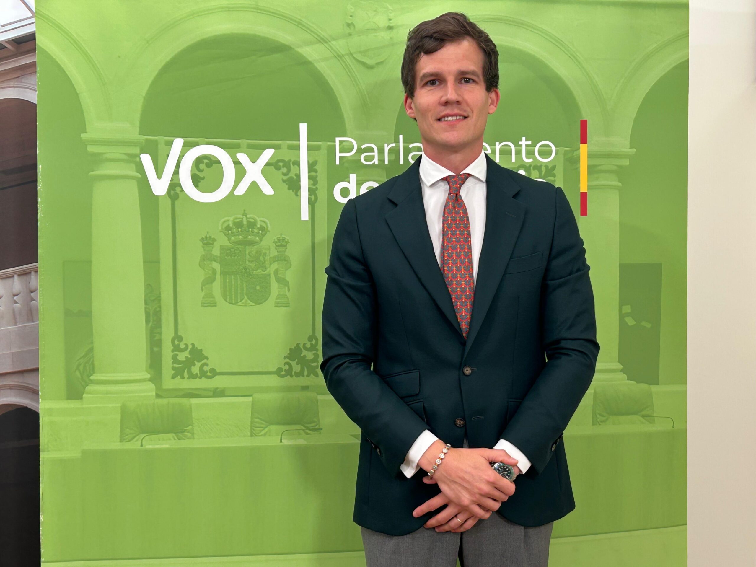 VOX exige la prioridad nacional en todos los ámbitos y el pago diferido de impuestos por compra de vivienda habitual