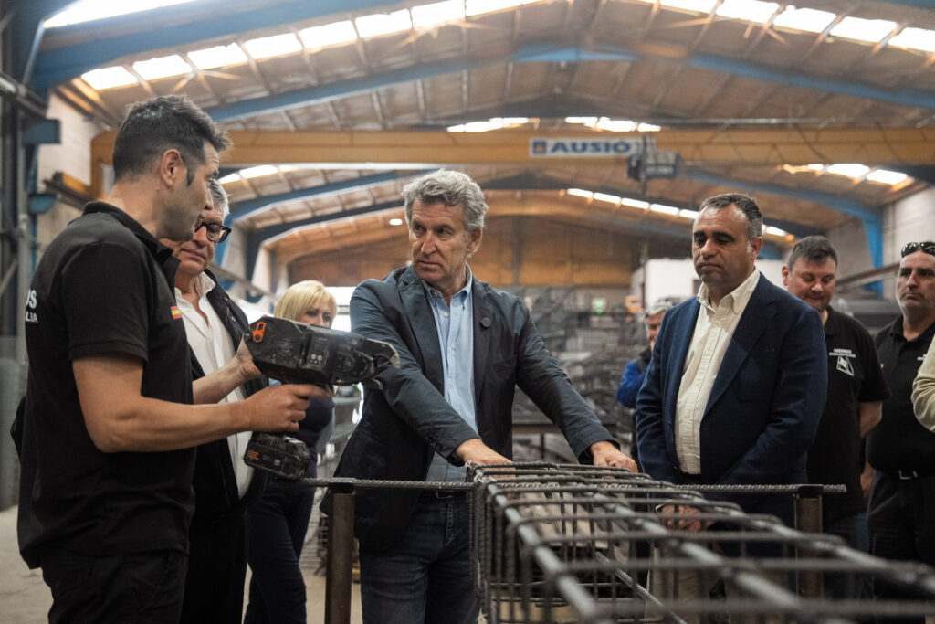 Feijóo visita Fábrica de Hierros, Granada 06.05.26