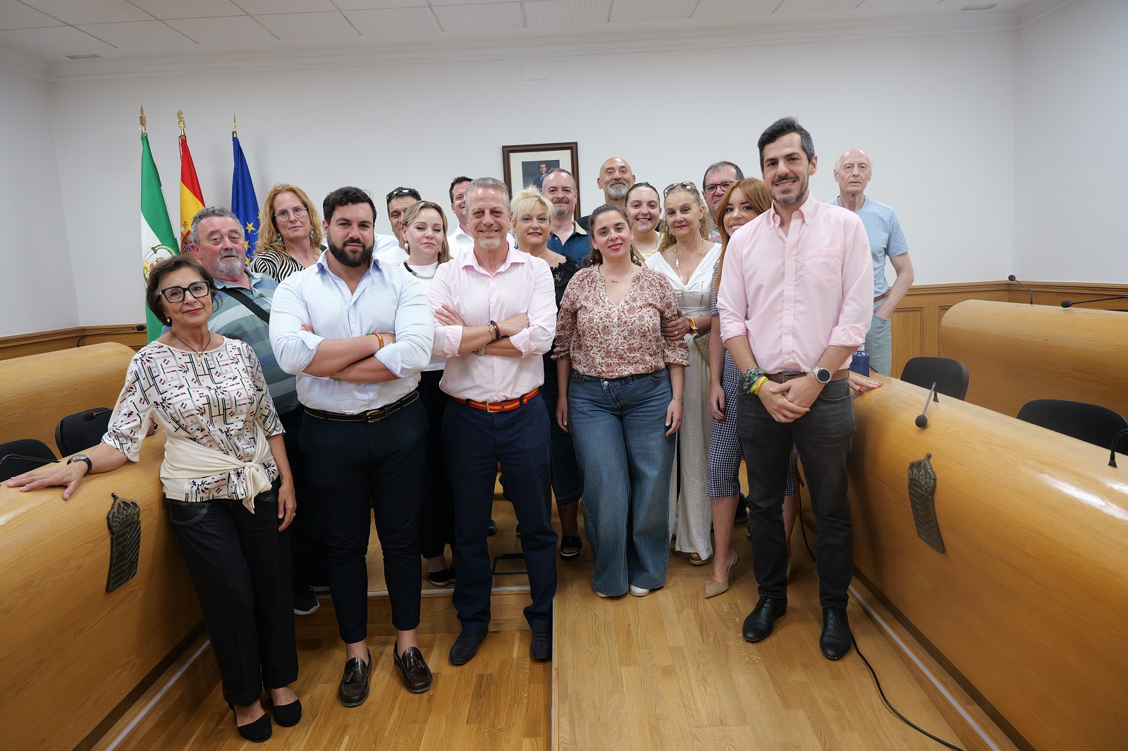 VOX denuncia el pacto de PP, PSOE e IU en Atarfe para silenciar la inseguridad del municipio y atacar a la oposición