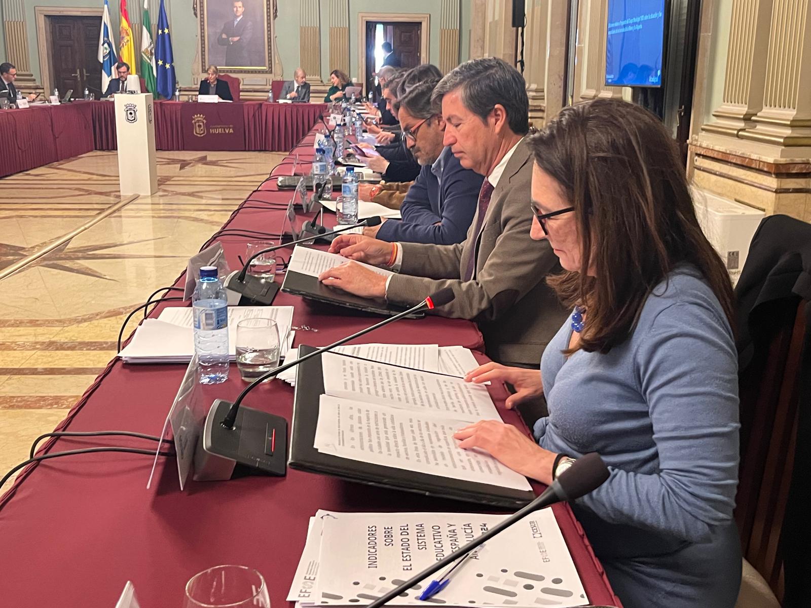 VOX logra el respaldo del Pleno de Huelva a sus iniciativas para reforzar la Guardia Civil y mejorar los parques infantiles de la ciudad