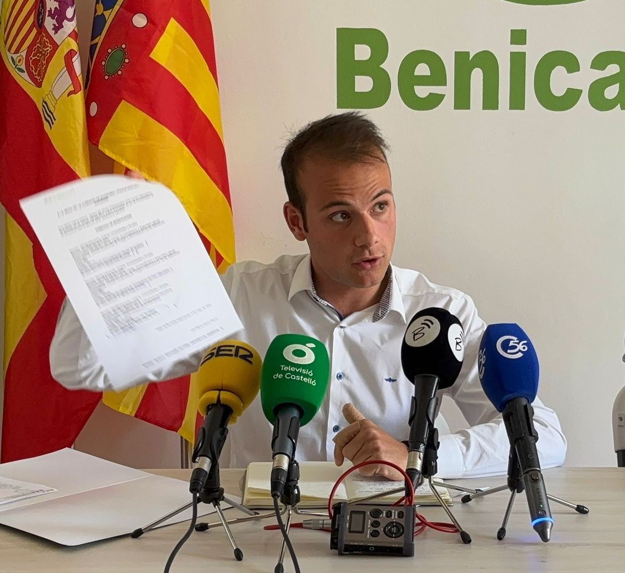 El basurazo estalla en Benicarló: “VOX ya avisó en 2024; ahora los vecinos deben pagar más por recibir menos”