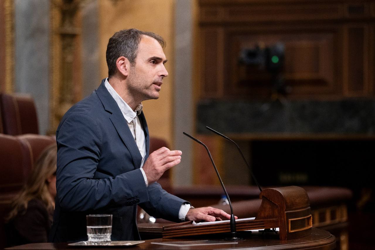 Valero denuncia que PP y Vox están “a la orden de grandes rentistas de la vivienda” y les acusa de aplicar el “sadismo social” cuando “votaron en contra de la prórroga de los alquileres”
