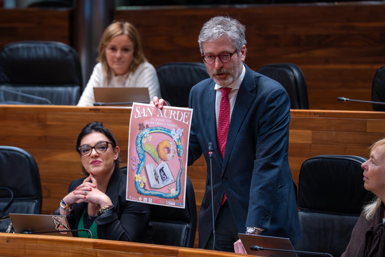 Javier Jové ironiza sobre la campaña de promoción de la llingua y acusa al Principado de “despreciar el español”
