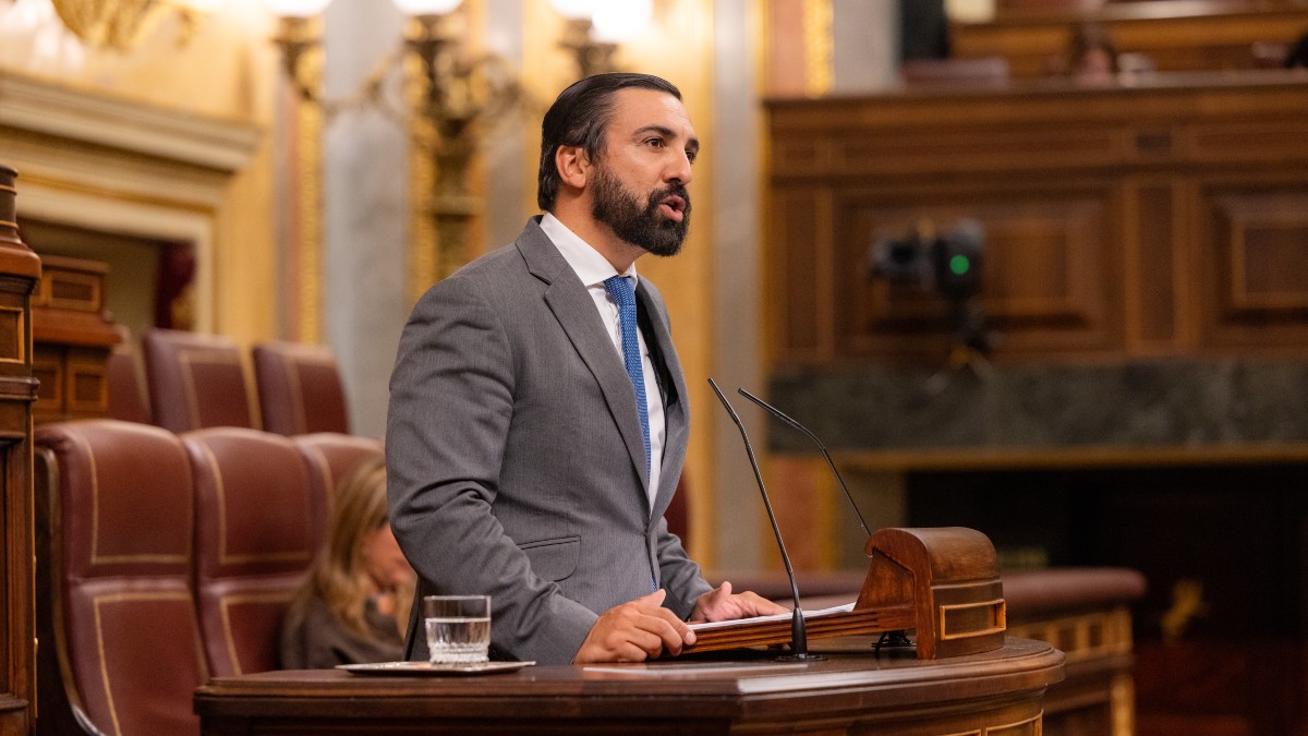 VOX denuncia que las más de 16.000 solicitudes de regularización en Granada supondrán aumentar de golpe más de un 13% la población inmigrante con acceso a ayudas