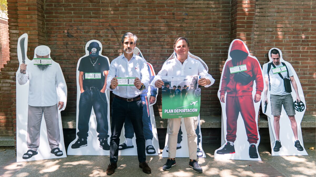 VOX inicia la campaña “Sobran delincuentes” tras el asesinato de un joven de 15 años en el parque de La Pegaso