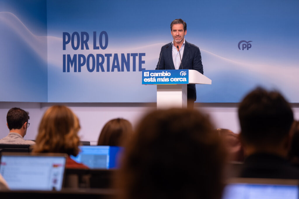 Sémper aboga por activar todos los mecanismos de la UE para proteger las fronteras y garantizar que Frontex actúe en el corredor atlántico y en las aguas de Canarias