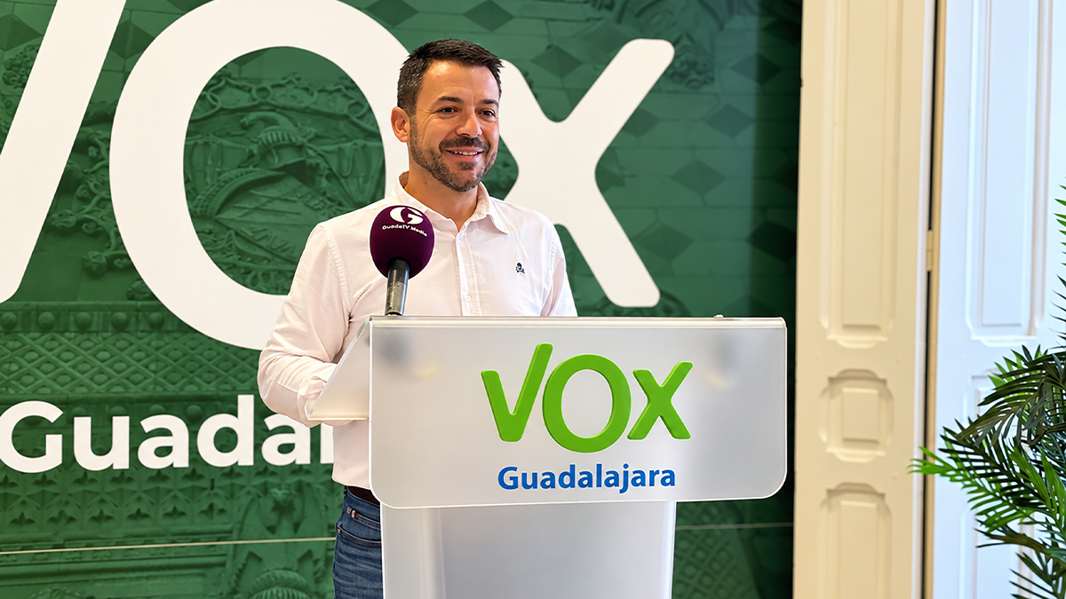 VOX consigue que el PSOE retire la reforma del Estatuto de Autonomía de Castilla-La Mancha