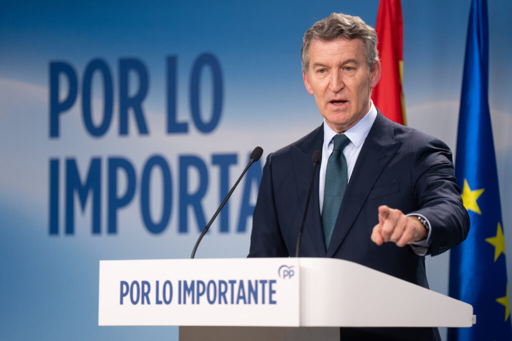 Feijóo: “Mi objetivo no solo es que suba el salario mínimo, sino también el salario medio para hacer crecer la economía” 