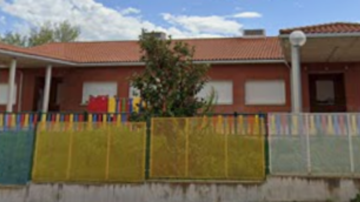 VOX fuerza a la Comunidad de Madrid a exigir al Ayuntamiento explicaciones por la insalubridad y plagas en los colegios
