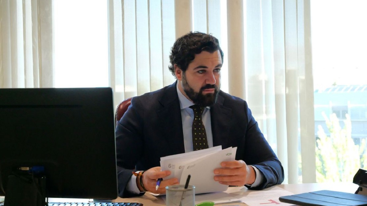 VOX exige en la Diputación de Granada anular las instrucciones de la Ley de Nietos para evitar que Sánchez consume un “pucherazo” en las elecciones