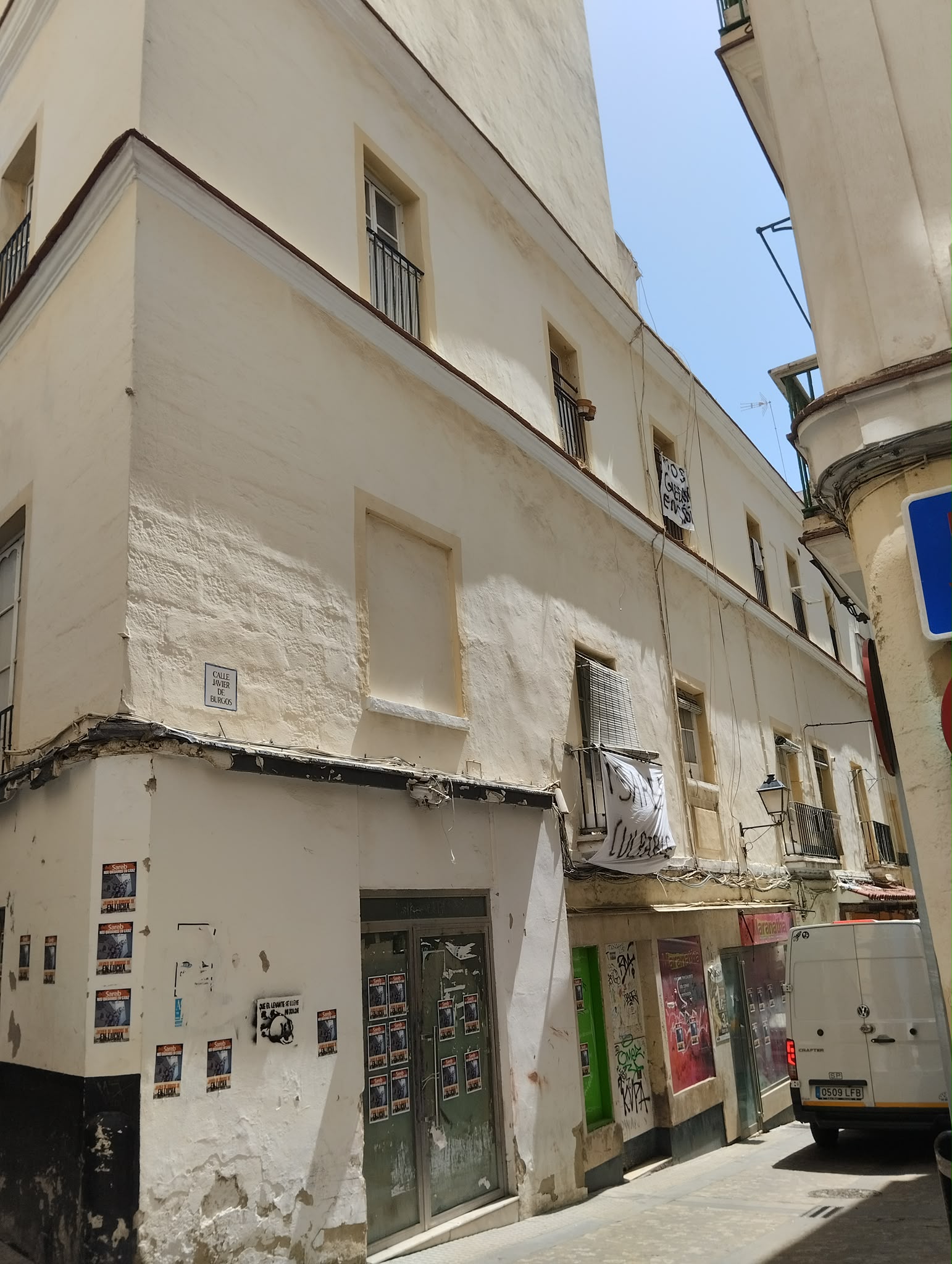 VOX Cádiz insta al Gobierno a construir viviendas en las dos fincas de la empresa pública Casa 47 en la ciudad