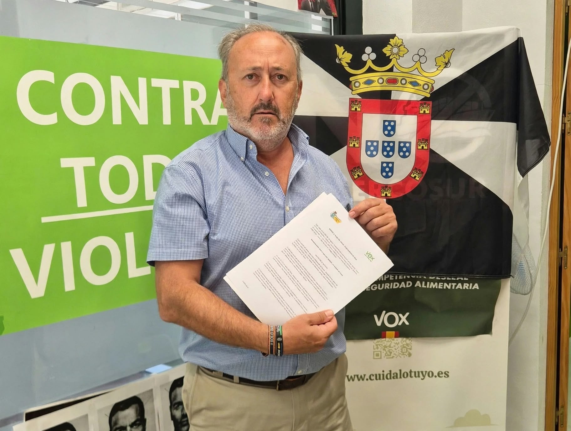 Vox Écija impone su moción en defensa de Ceuta y rompe el silencio institucional