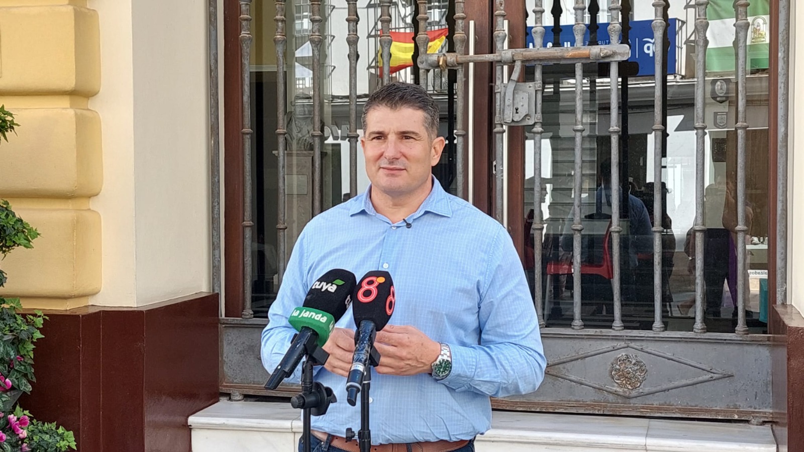 VOX condena que Román se comporte como el Gobierno traidor de Pedro Sánchez y niegue la defensa de la soberanía nacional frente a la invasión de Marruecos